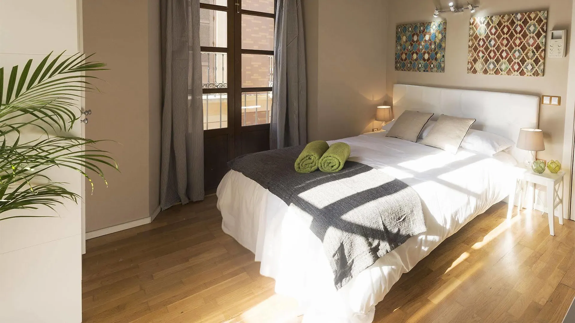 Apartment Living4Malaga Suites Superior