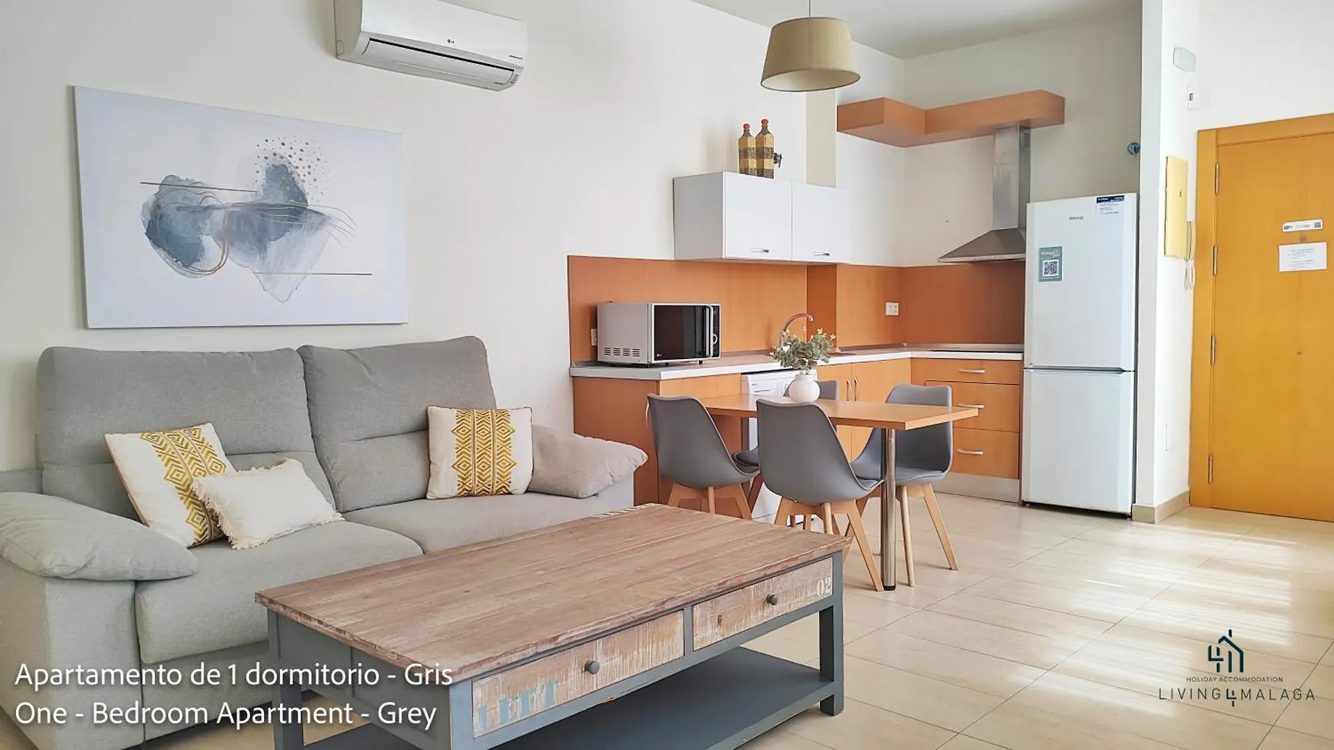 Apartment Living4Malaga Suites Superior